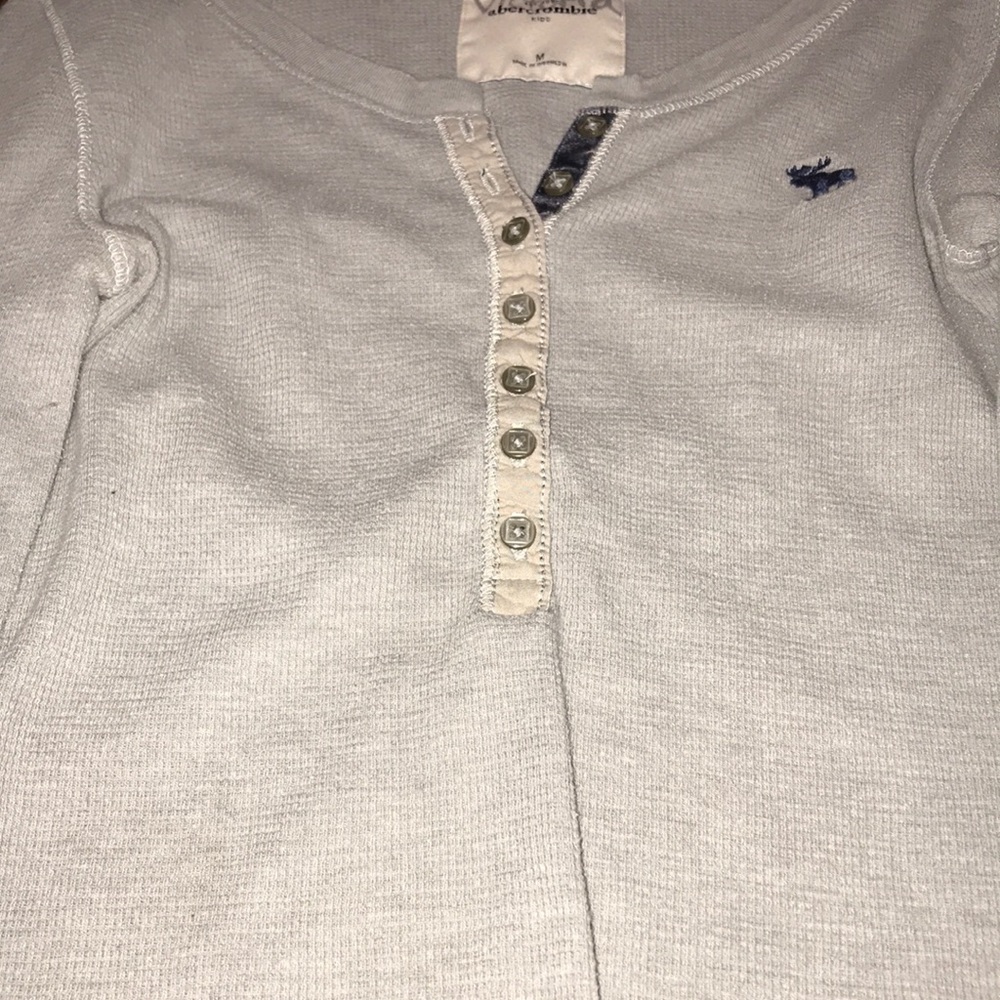 Tops - Picture 2 of 3